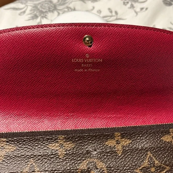 Authentic Louis Vuitton Emilie Wallet - Picture 4 of 11